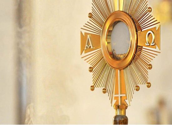 Adoración al Santísimo