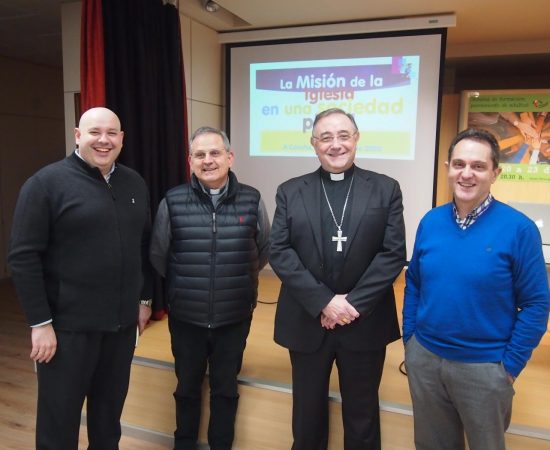 Visita de Monseñor Luis Ángel de las Heras, obispo de Mondoñedo-Ferrol