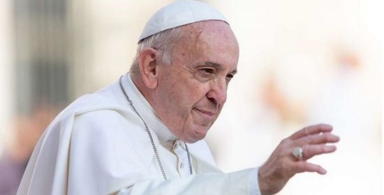 El Papa habilita el acceso de las mujeres a los ministerios del lectorado y el acolitado