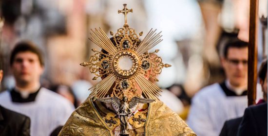 Comentario al Domingo de Corpus Christi