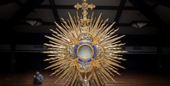 Oración al Santísimo Sacramento