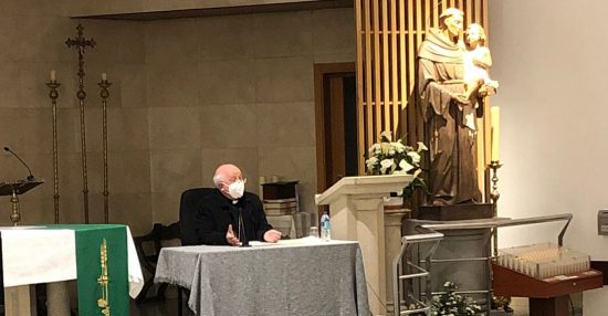 Conferencia de Don Julián en la Parroquia de San Antonio de A Coruña sobre el Año Santo