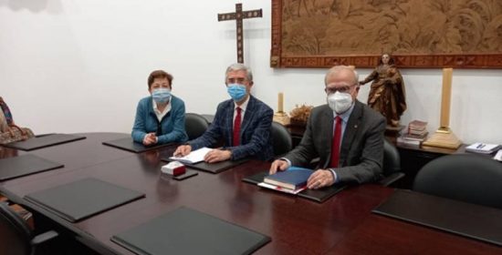 El arzobispado cederá a Cáritas Diocesana cuatro locales en A Coruña para usos asistenciales y sociales