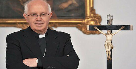 D. Julián presidió un acto de agradecimiento a los colaboradores de la organización de la PEJ