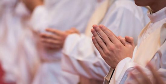 La Fundación CARF invierte en 2023 hasta seis millones de euros para becas a seminaristas y sacerdotes