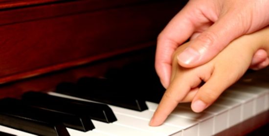 Cuentos con moraleja: «Dios toca el piano contigo»
