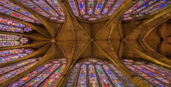 Editorial: Una luz que transforma