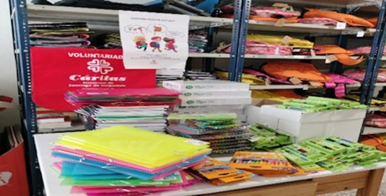 Cáritas Interparroquial de A Coruña mantiene abierta la campaña de recogida de material escolar
