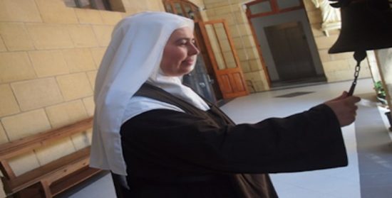 Cuentos con moraleja: “La llamada de Dios”